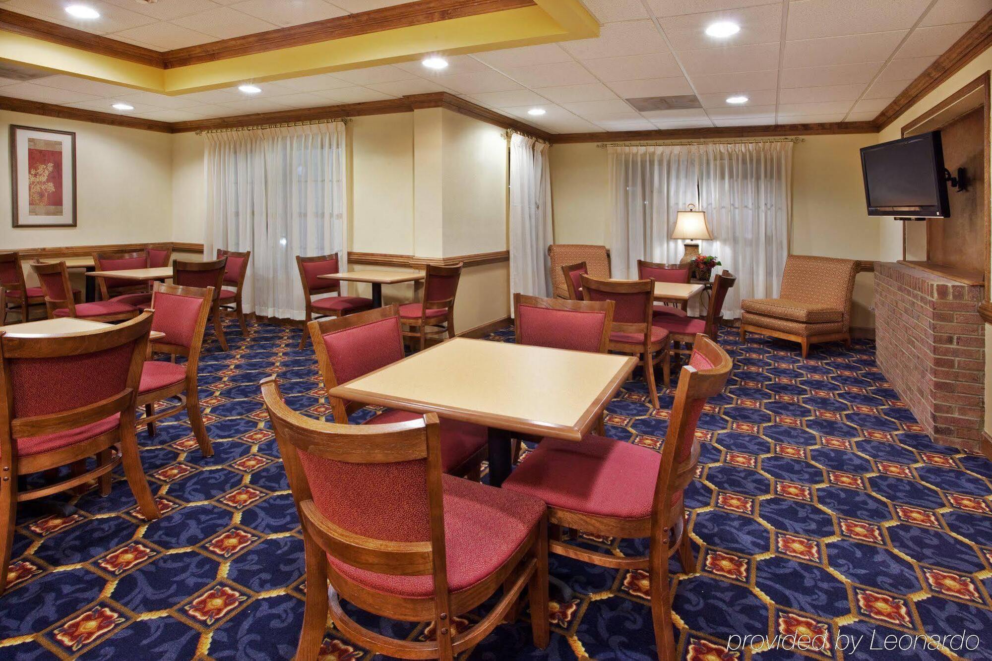 Holiday Inn Express Hotel & Suites Byron By Ihg Kültér fotó